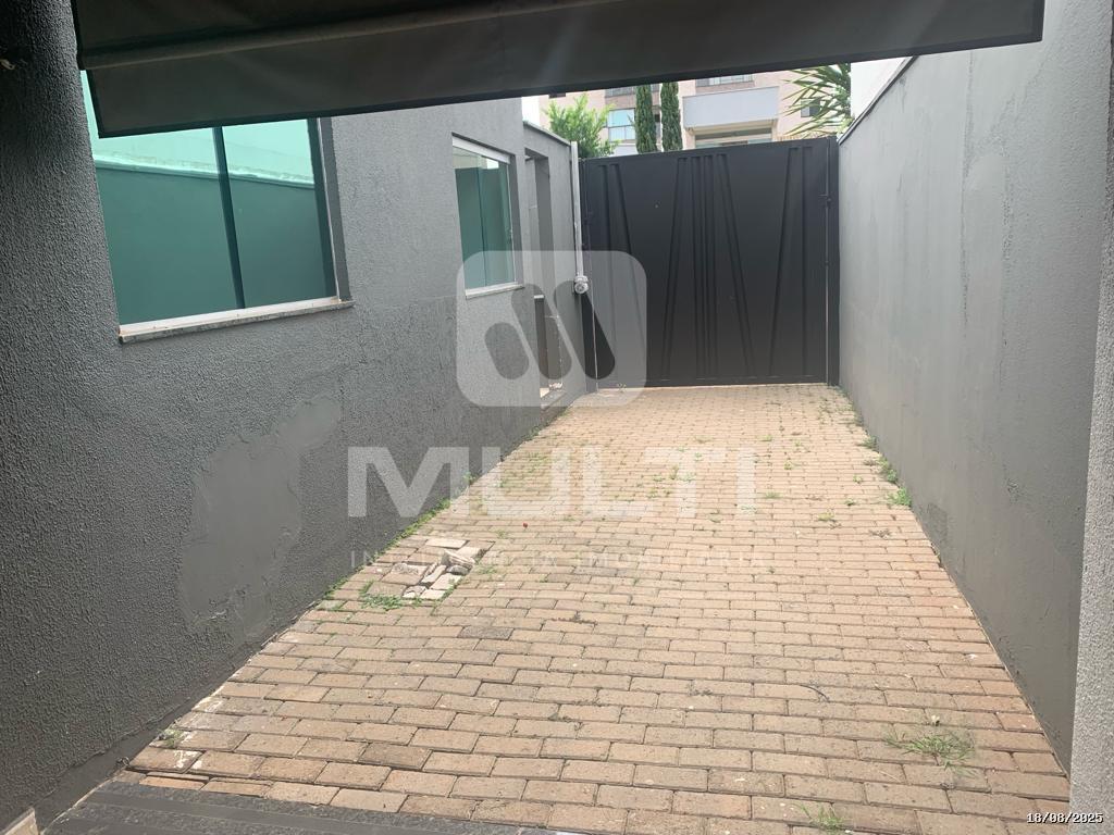 Casa de Condomínio à venda com 3 quartos, 130m² - Foto 4