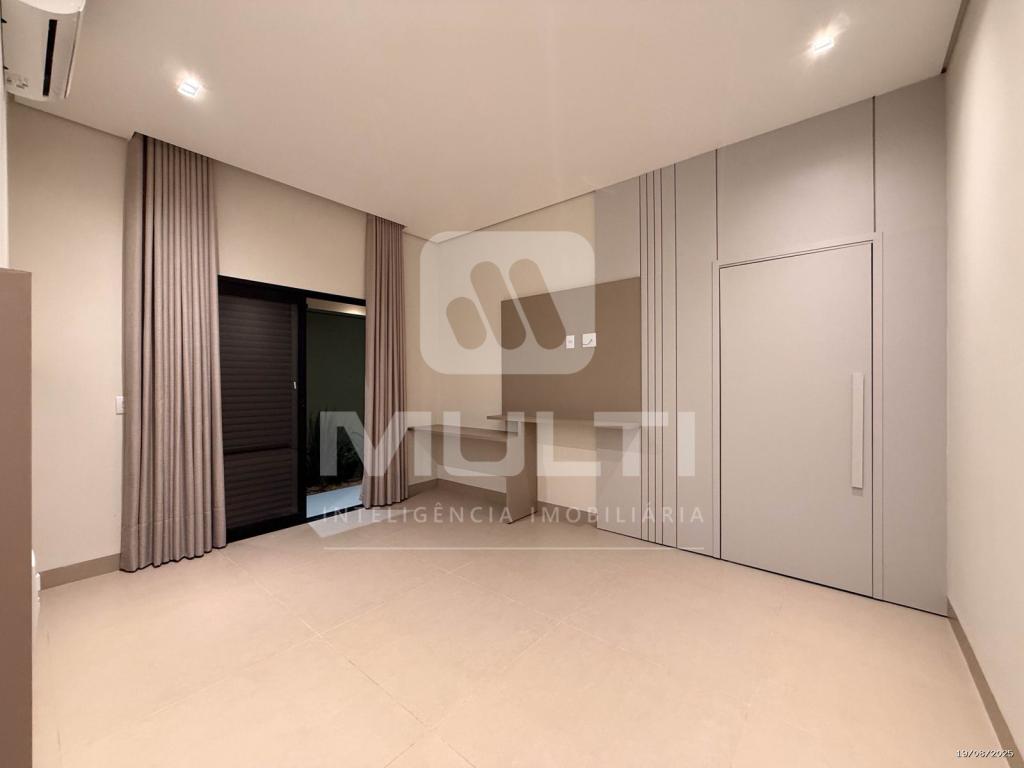 Casa de Condomínio à venda com 4 quartos, 215m² - Foto 12