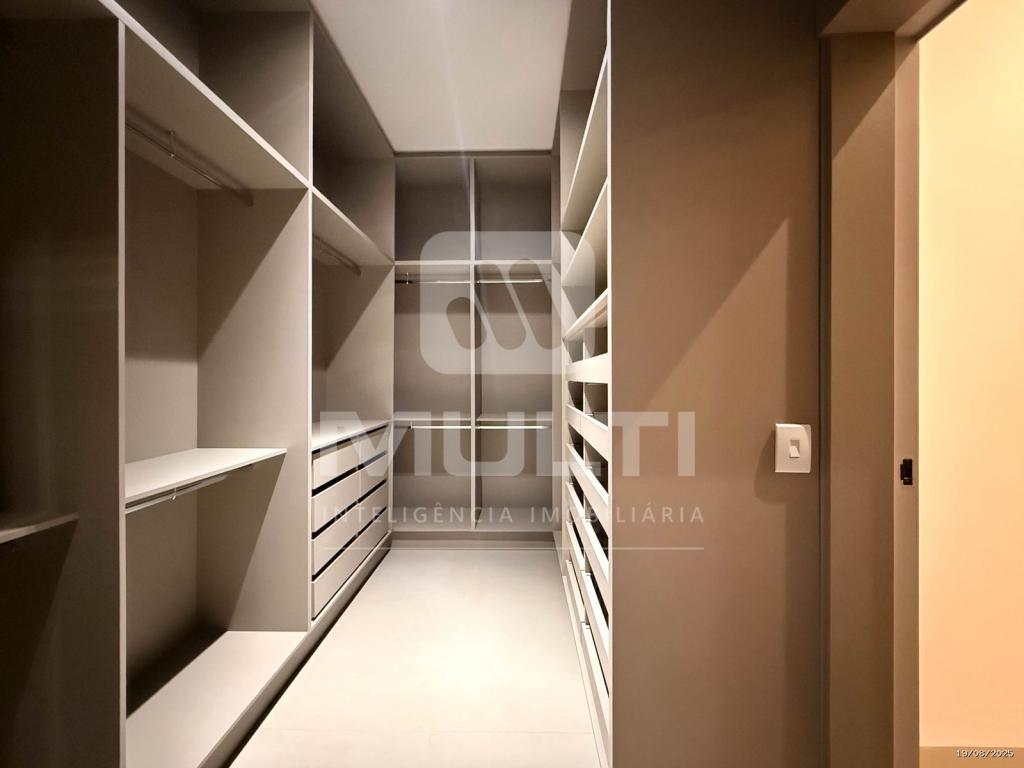 Casa de Condomínio à venda com 4 quartos, 215m² - Foto 14