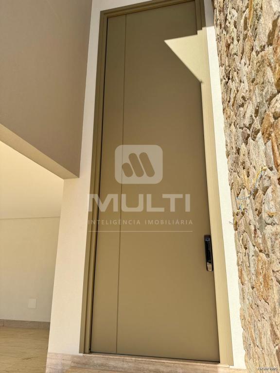 Casa de Condomínio à venda com 4 quartos, 496m² - Foto 1