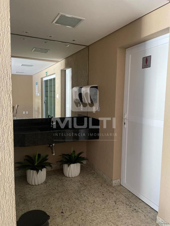 Apartamento à venda com 3 quartos, 137m² - Foto 3