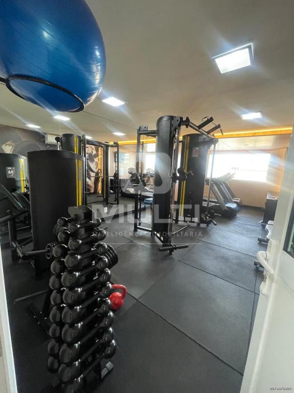 Apartamento à venda com 3 quartos, 137m² - Foto 13