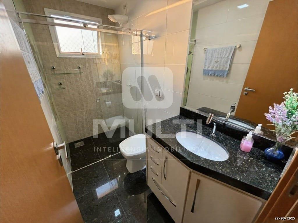 Apartamento à venda com 3 quartos, 137m² - Foto 29