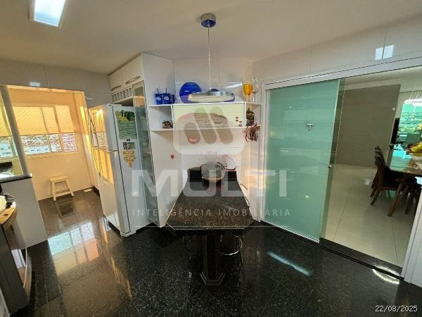 Apartamento à venda com 3 quartos, 137m² - Foto 39