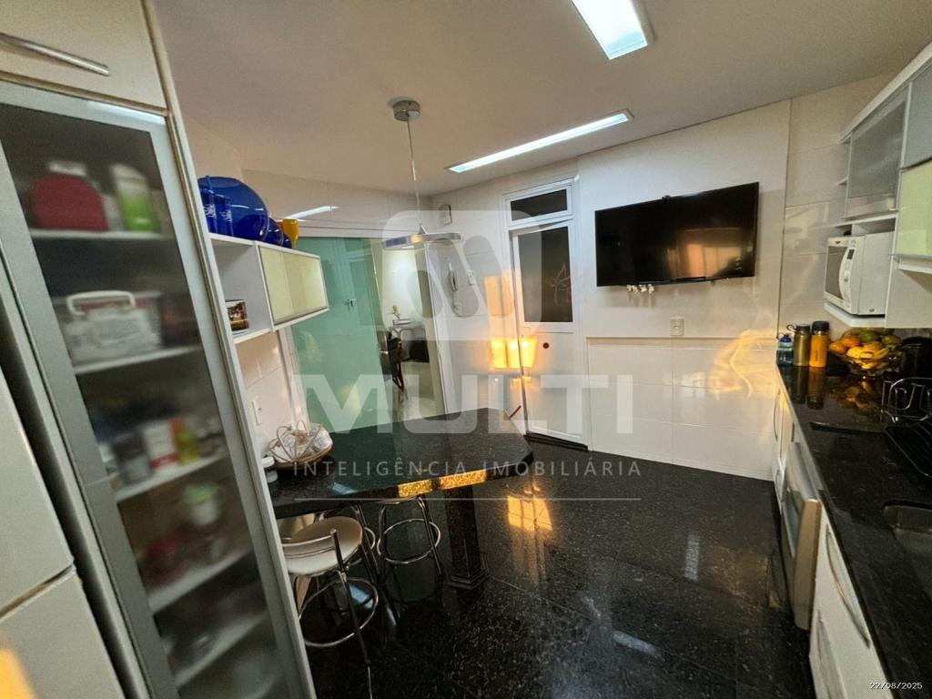 Apartamento à venda com 3 quartos, 137m² - Foto 40