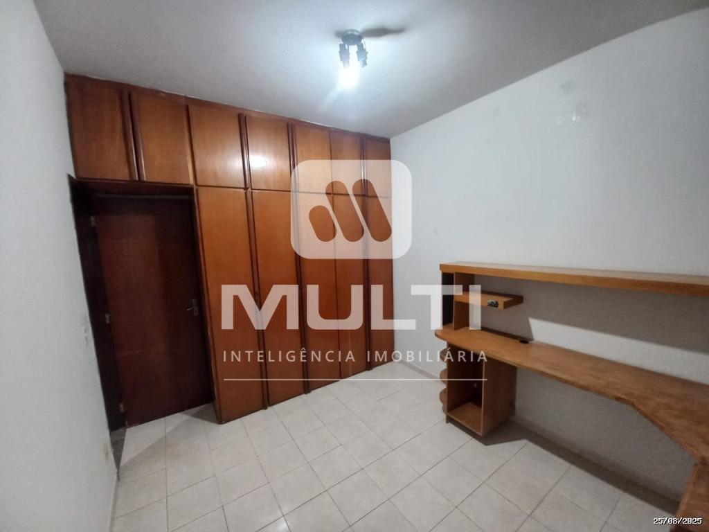 Casa à venda com 3 quartos, 215m² - Foto 12