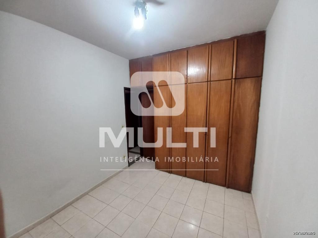 Casa à venda com 3 quartos, 215m² - Foto 15