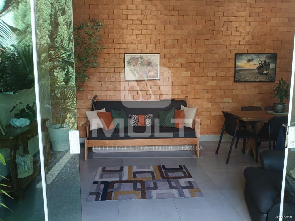 Casa à venda com 3 quartos, 120m² - Foto 3