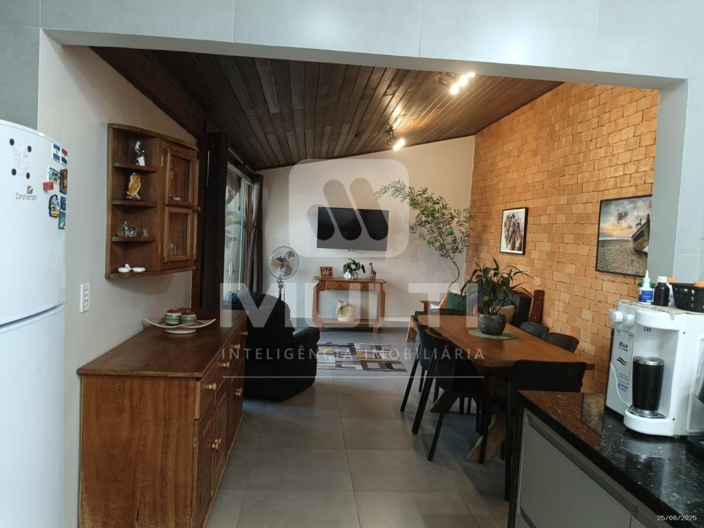 Casa à venda com 3 quartos, 120m² - Foto 5