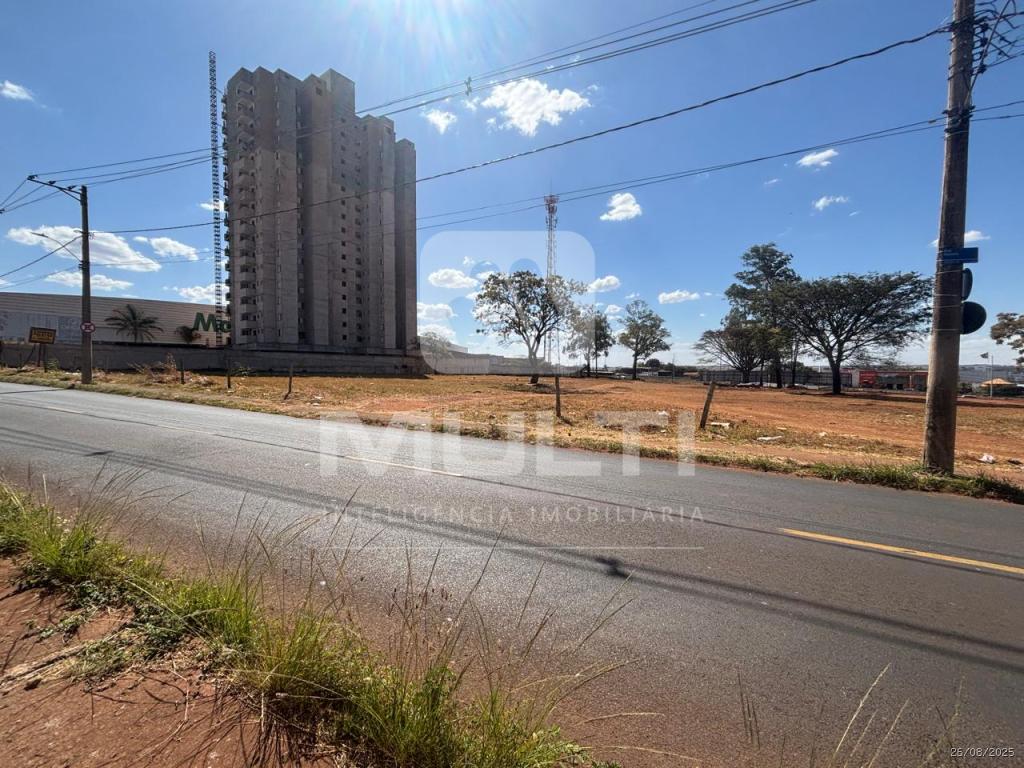 Loteamento e Condomínio - Foto 1