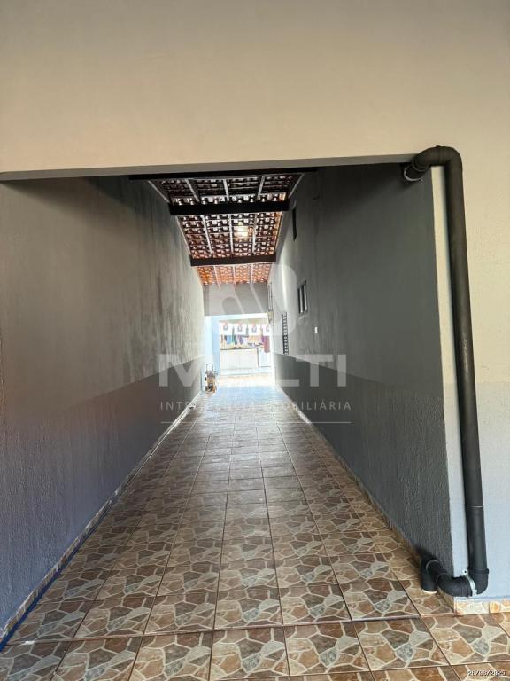 Casa à venda com 5 quartos, 230m² - Foto 10