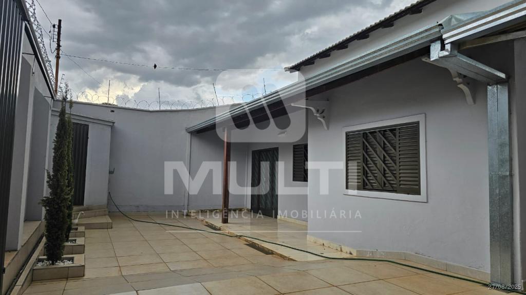 Casa à venda com 3 quartos, 286m² - Foto 5