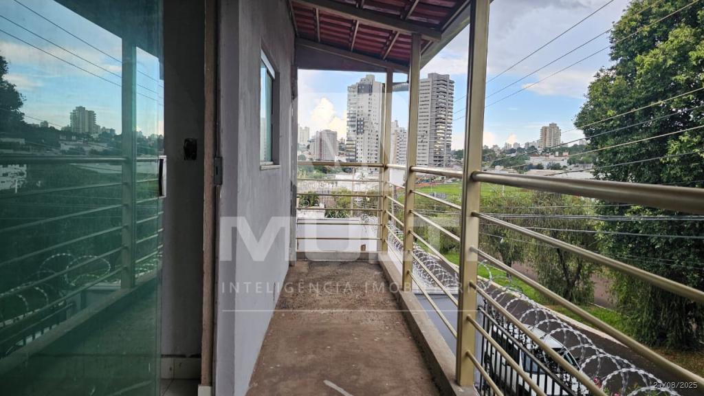 Casa à venda com 3 quartos, 286m² - Foto 14