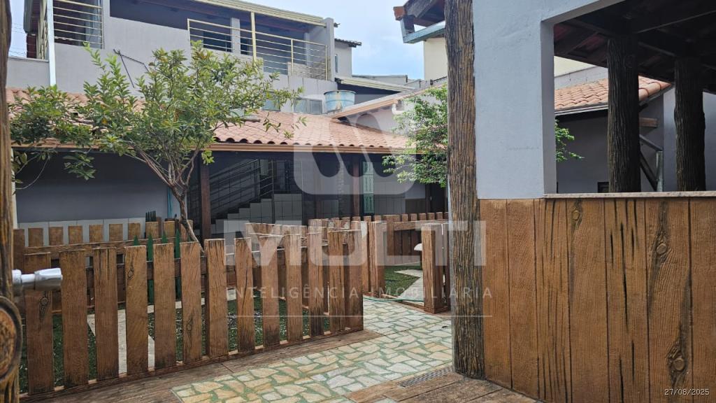 Casa à venda com 3 quartos, 286m² - Foto 19