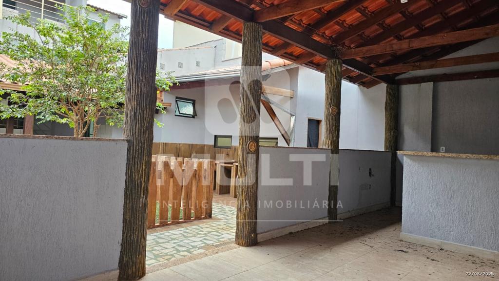 Casa à venda com 3 quartos, 286m² - Foto 28