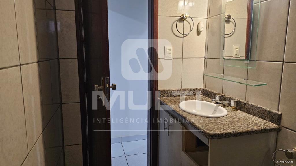 Casa à venda com 3 quartos, 286m² - Foto 51