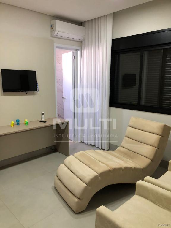 Casa, 3 quartos, 286 m² - Foto 48