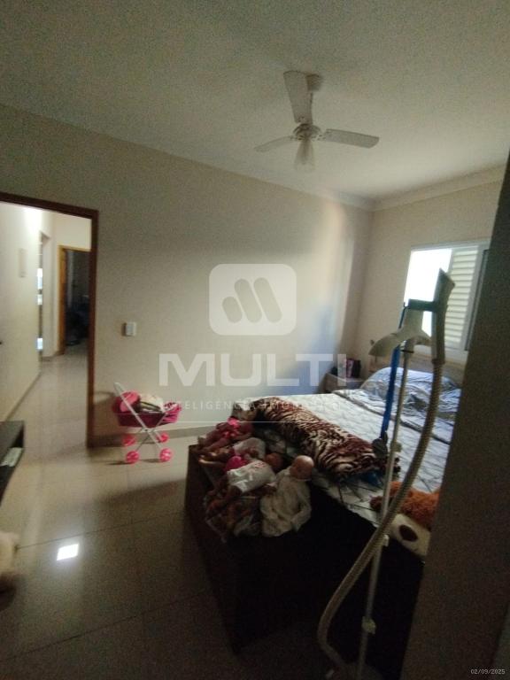 Casa, 3 quartos, 250 m² - Foto 13