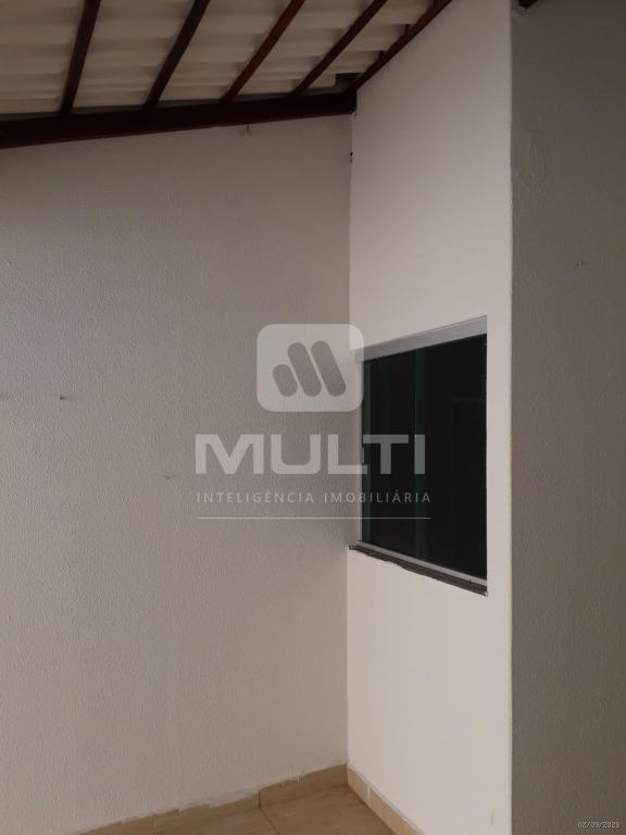 Casa à venda com 2 quartos, 70m² - Foto 6