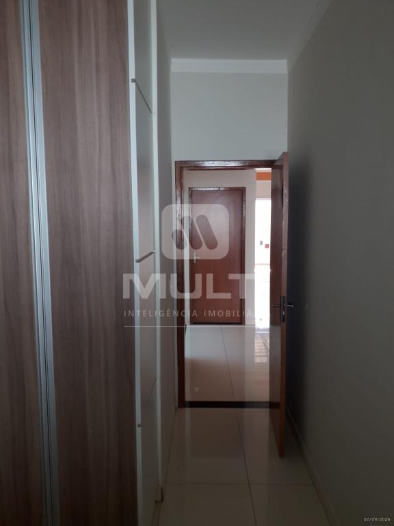 Casa à venda com 2 quartos, 70m² - Foto 9