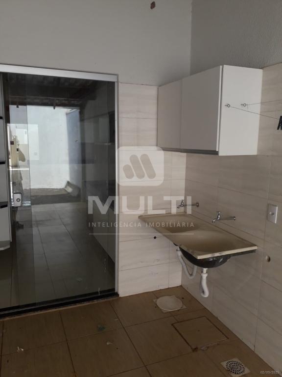 Casa à venda com 2 quartos, 70m² - Foto 12