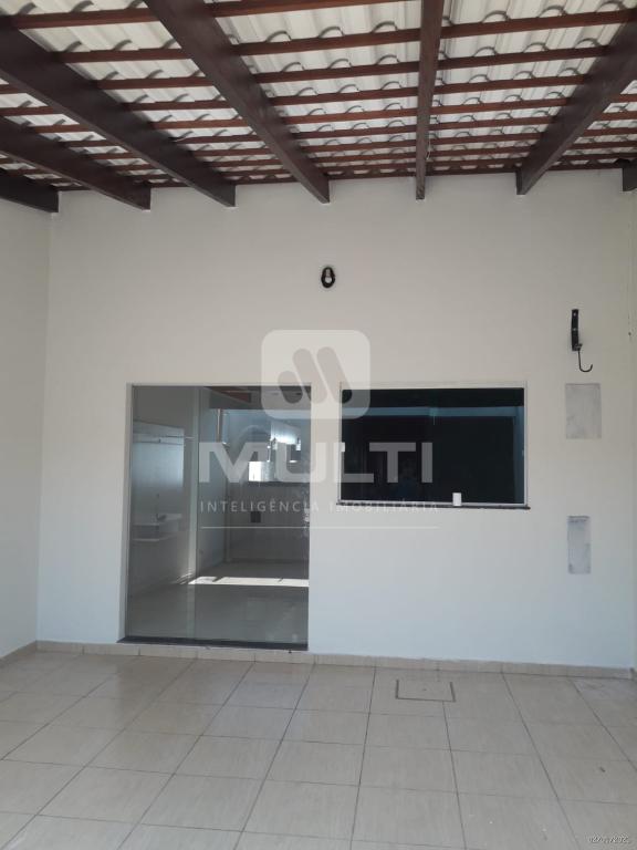 Casa à venda com 2 quartos, 70m² - Foto 13