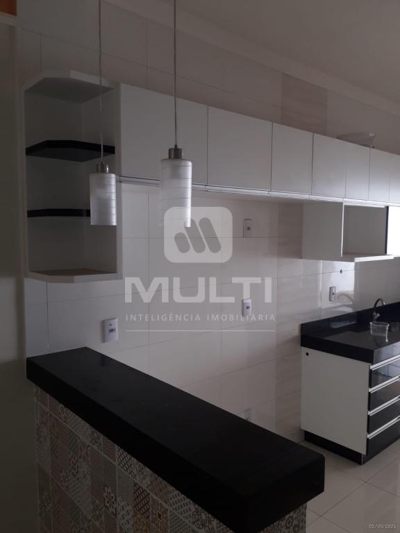 Casa à venda com 2 quartos, 70m² - Foto 15