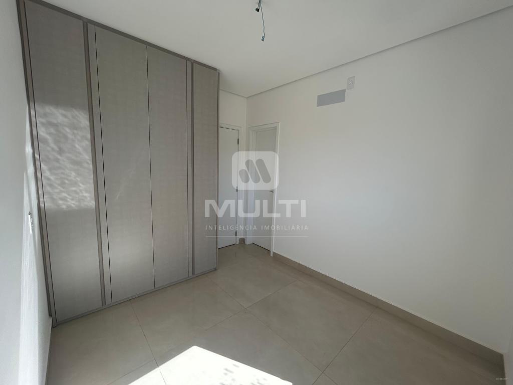 Apartamento à venda com 3 quartos, 203m² - Foto 12