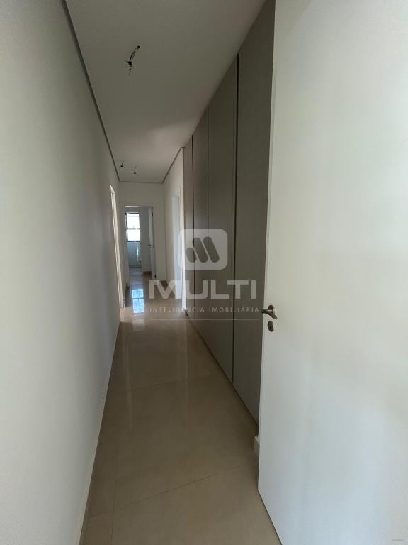 Apartamento à venda com 3 quartos, 203m² - Foto 14