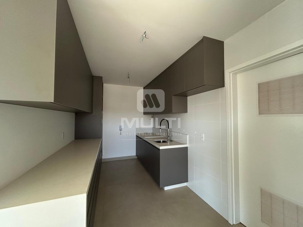 Apartamento à venda com 3 quartos, 203m² - Foto 15