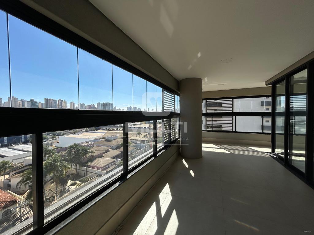 Apartamento à venda com 3 quartos, 203m² - Foto 18