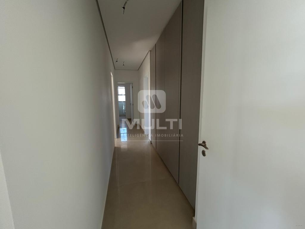 Apartamento à venda com 3 quartos, 203m² - Foto 20