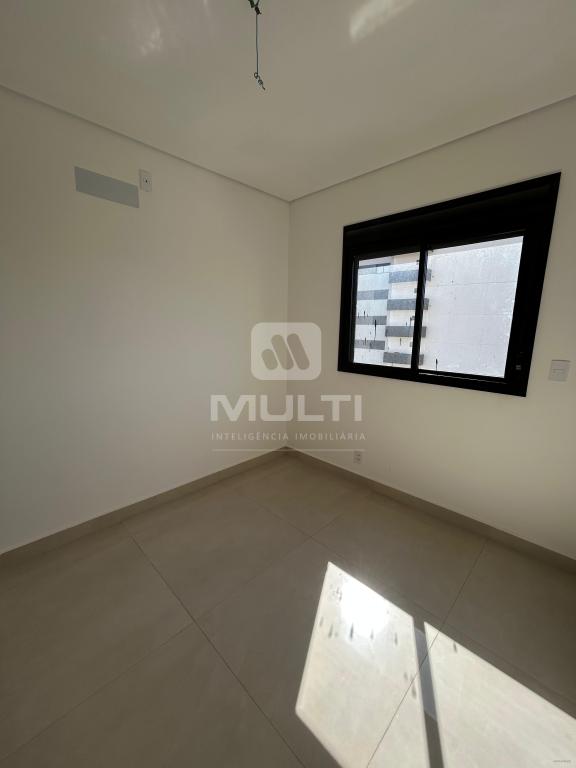 Apartamento à venda com 3 quartos, 203m² - Foto 24