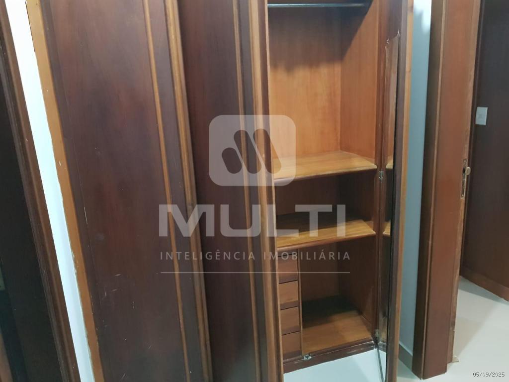 Casa, 4 quartos, 230 m² - Foto 19