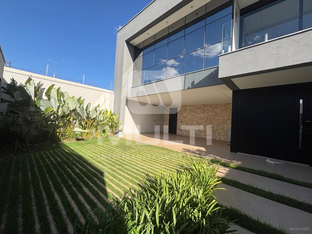 Casa à venda com 4 quartos, 363m² - Foto 1