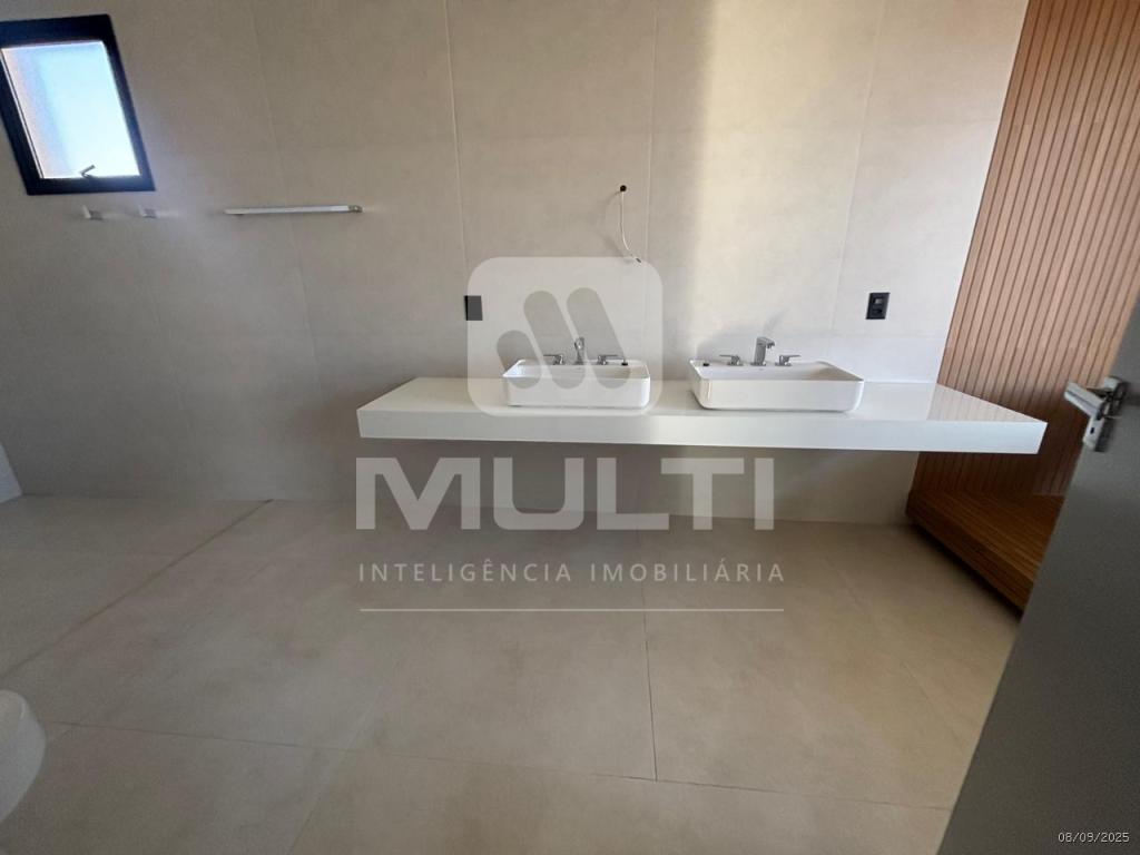 Casa à venda com 4 quartos, 363m² - Foto 24