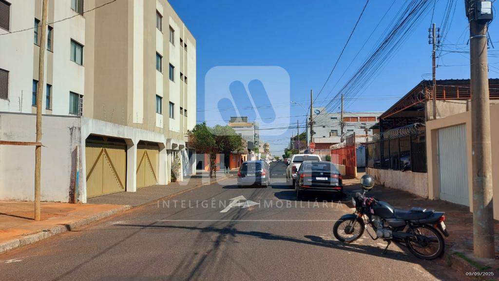 Loteamento e Condomínio - Foto 4