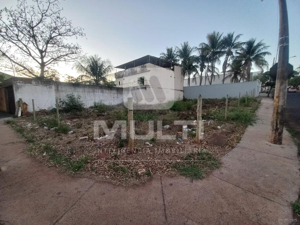 Terreno à venda com 1 quarto, 1m² - Foto 1