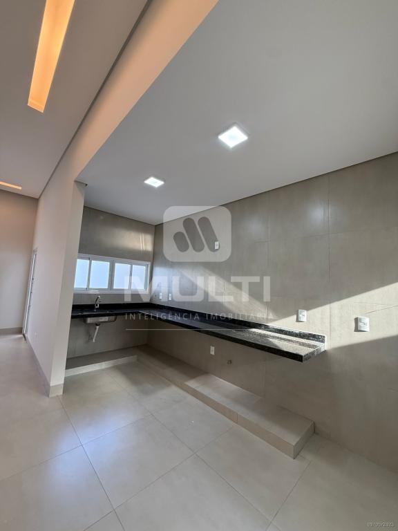 Casa à venda com 3 quartos, 85m² - Foto 7
