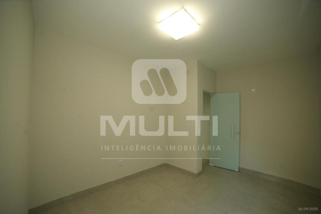 Casa, 4 quartos, 200 m² - Foto 2