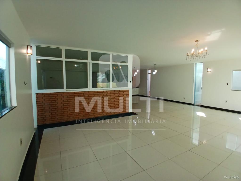 Casa, 3 quartos, 250 m² - Foto 25