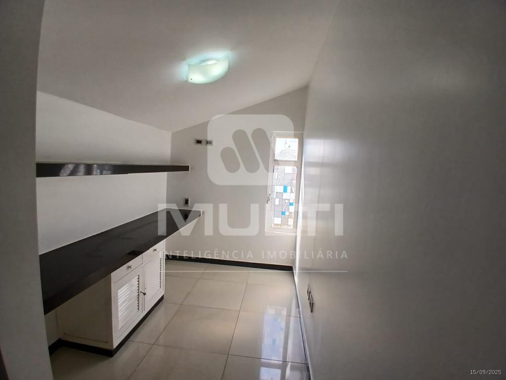 Casa, 3 quartos, 250 m² - Foto 29