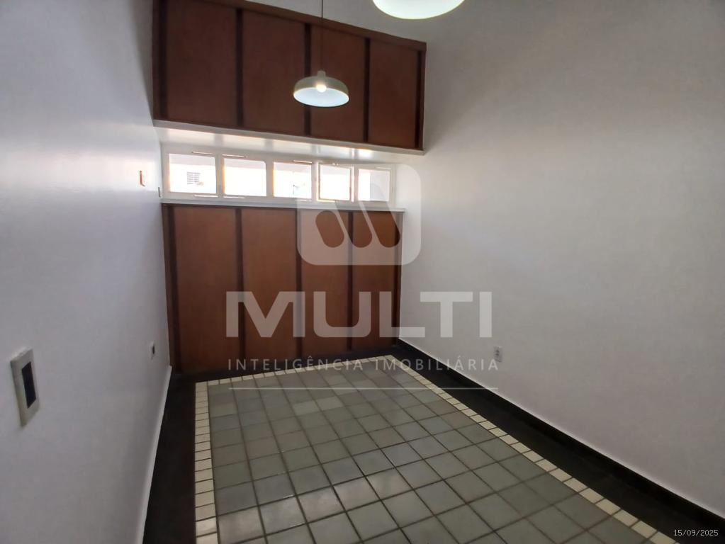 Casa, 3 quartos, 250 m² - Foto 33
