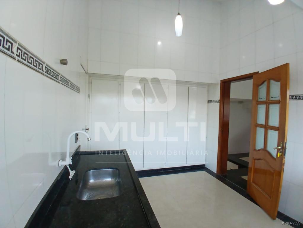 Casa, 3 quartos, 250 m² - Foto 45