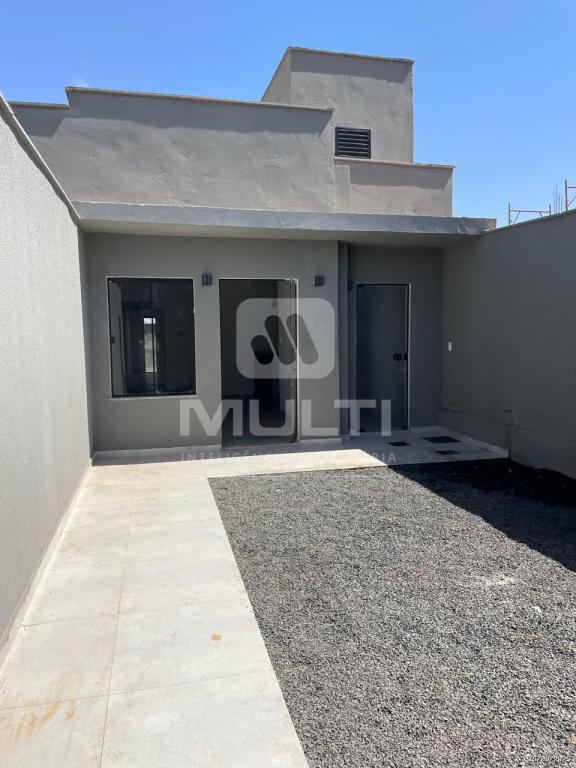 Casa, 3 quartos, 74 m² - Foto 1