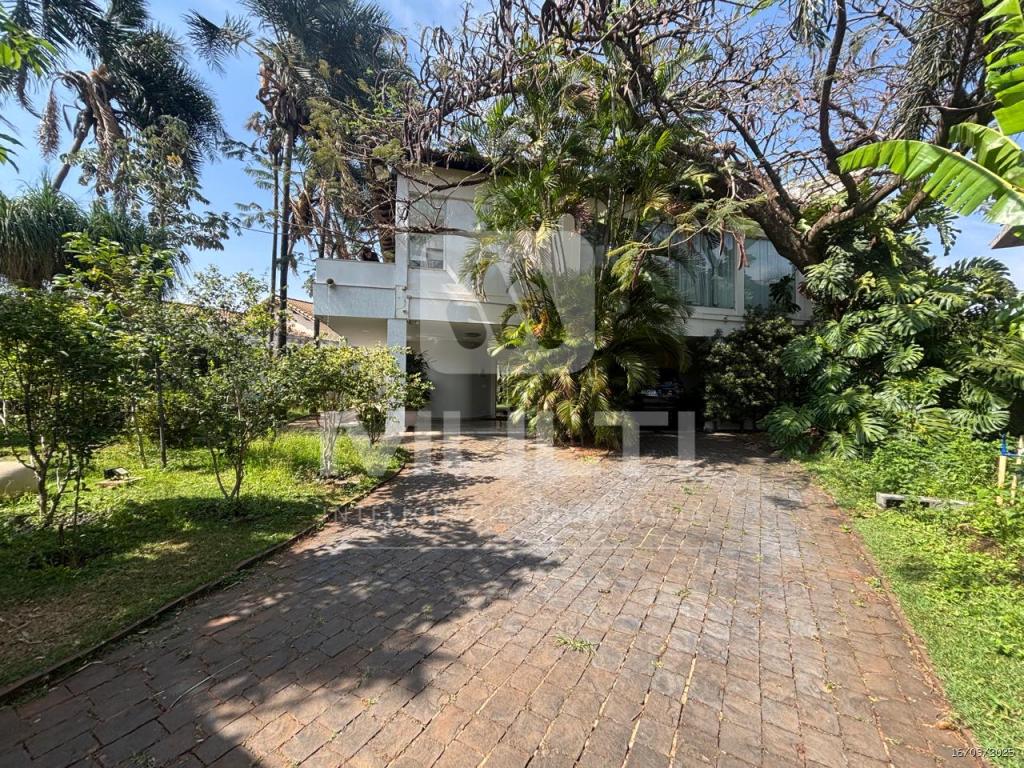 Casa à venda com 6 quartos, 600m² - Foto 3