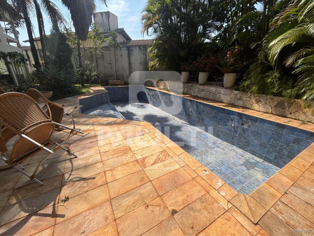 Casa à venda com 6 quartos, 600m² - Foto 6