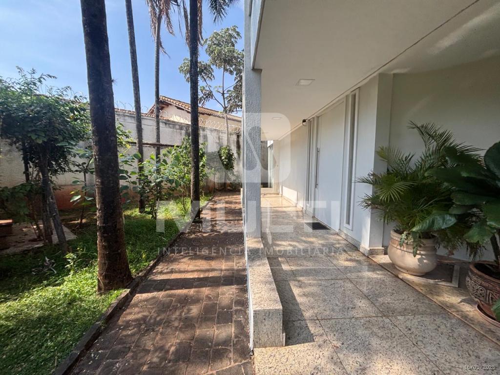 Casa à venda com 6 quartos, 600m² - Foto 7