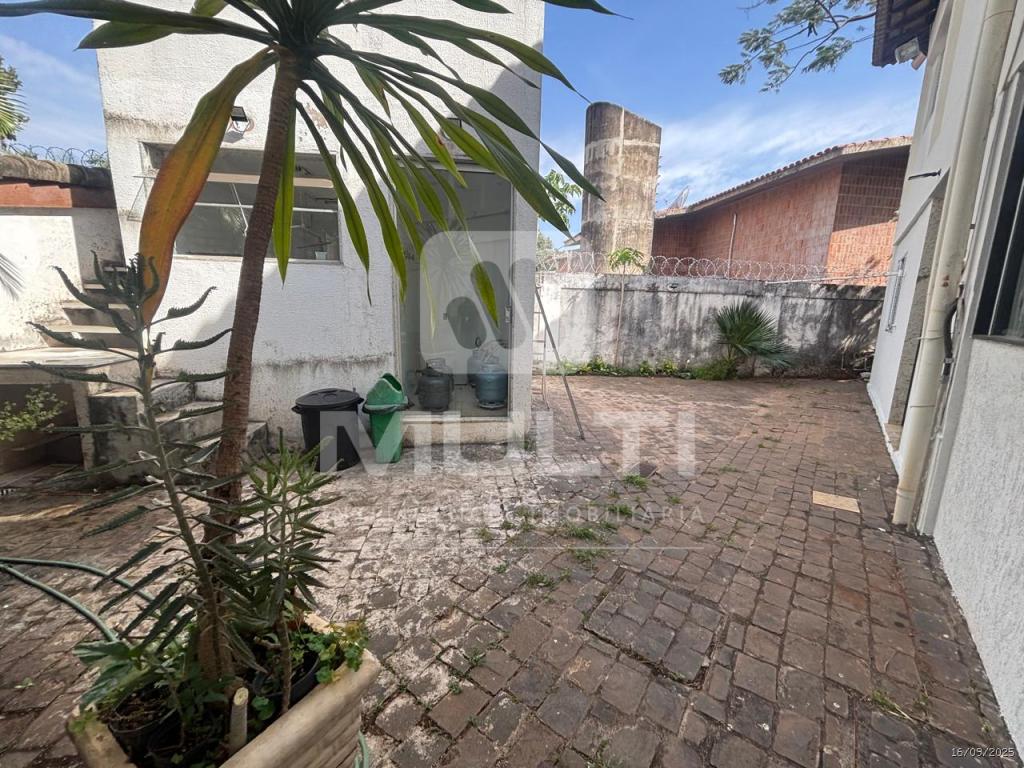 Casa à venda com 6 quartos, 600m² - Foto 8