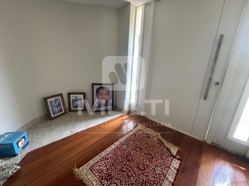 Casa à venda com 6 quartos, 600m² - Foto 13